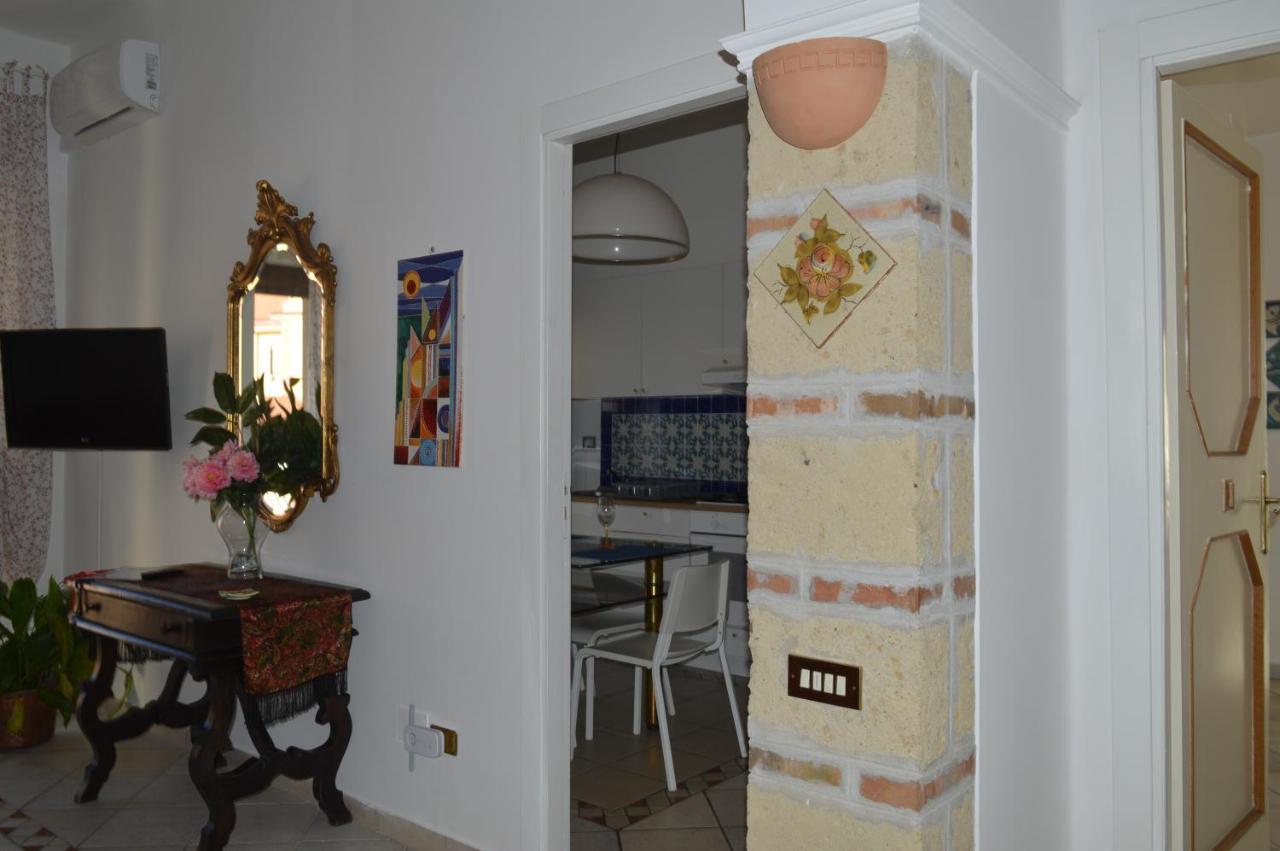 Antica Dimora In Centro Appartement Salerno Buitenkant foto