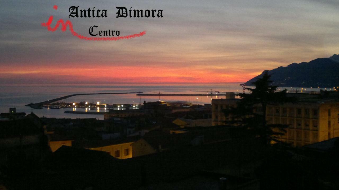 Antica Dimora In Centro Appartement Salerno Buitenkant foto